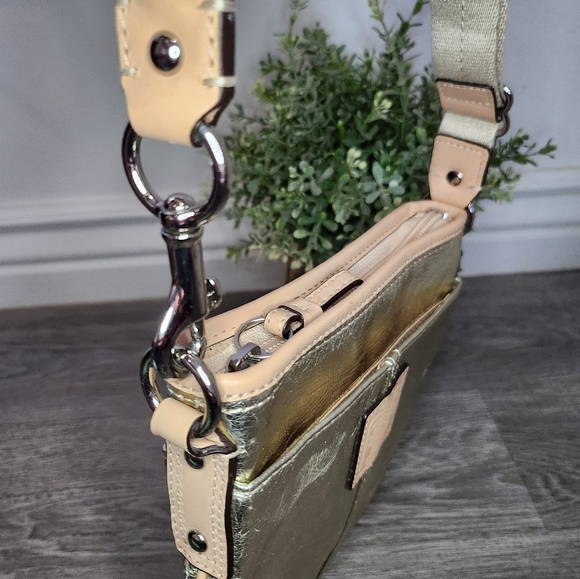 Coach Crossbody - Picture 4 of 8